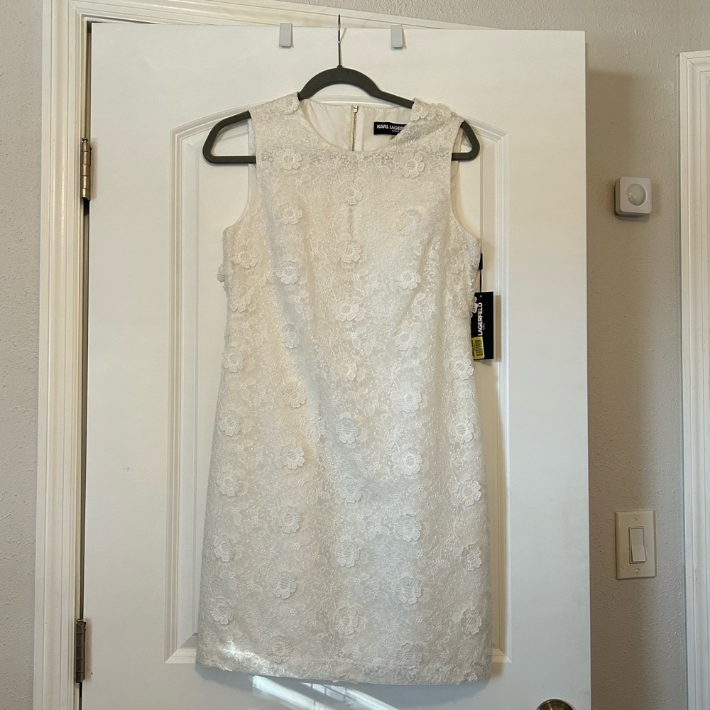 Karl Lagerfeld White Shift Dress with flowers size 6 NWT